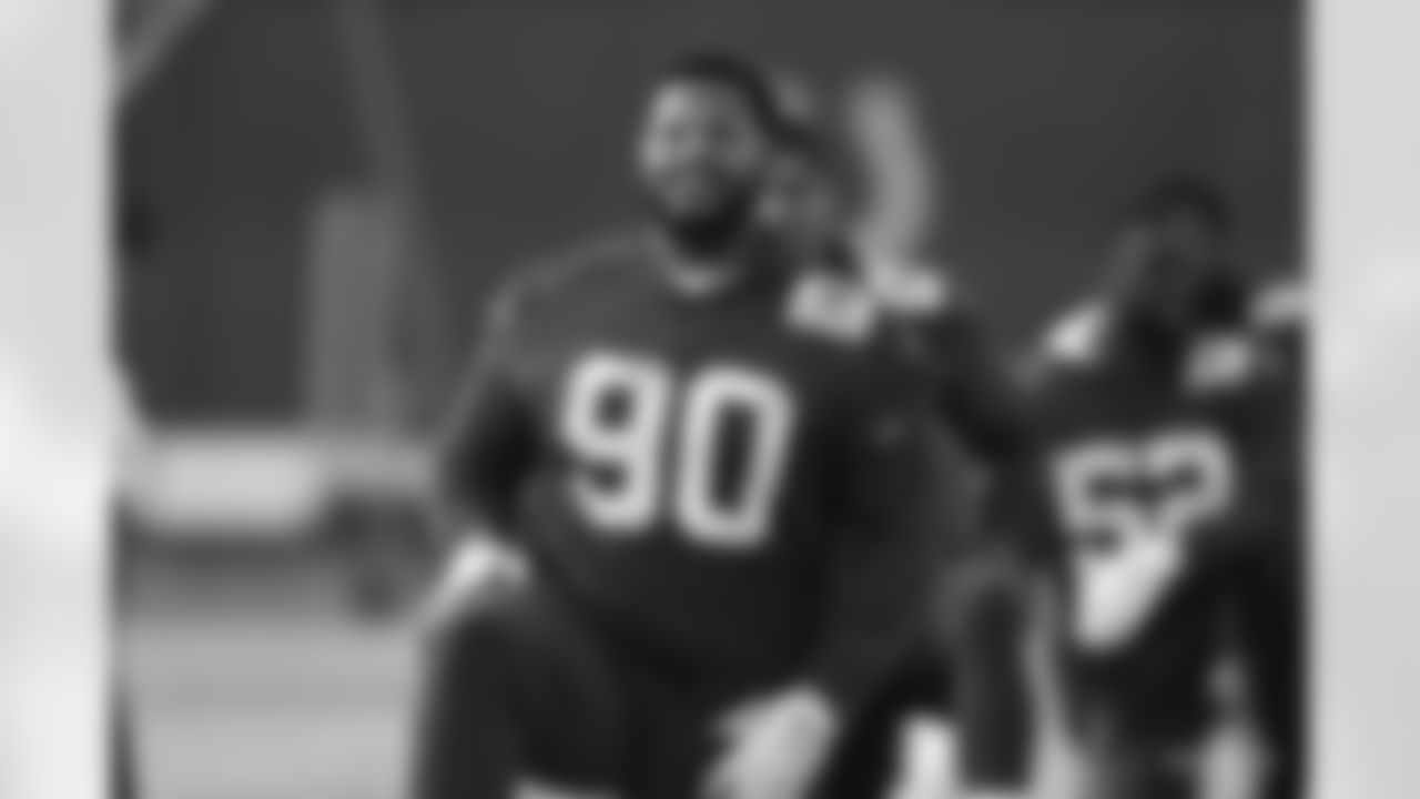 90 DT Grover Stewart