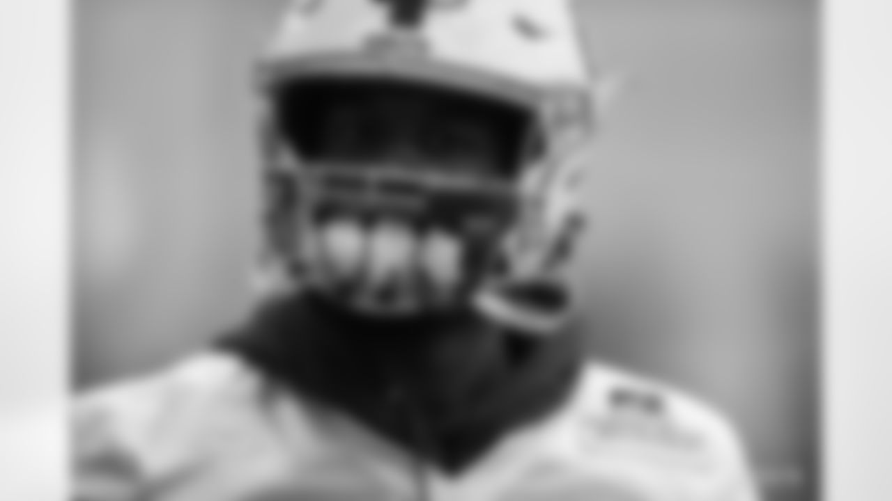 53 LB Darius Leonard