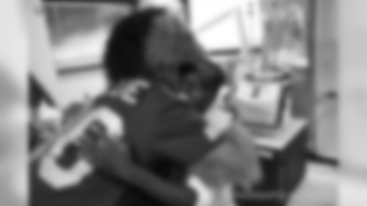 2018_1112_ CM_VAHospitalVisit0244