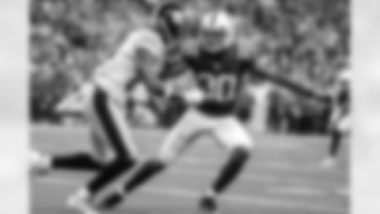 30 Melvin, Rashaan CB 6-2 196 28 5 Northern Illinois