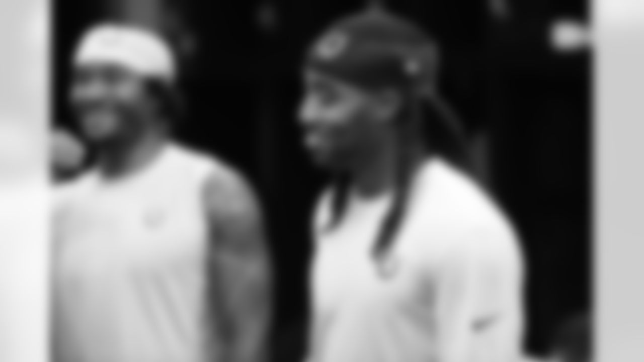 5 CB Stephon Gilmore