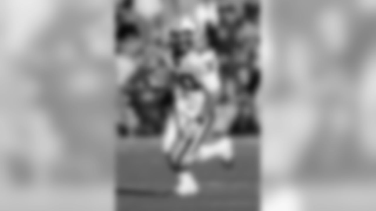 38
Varga, Tyler
RB
Yale