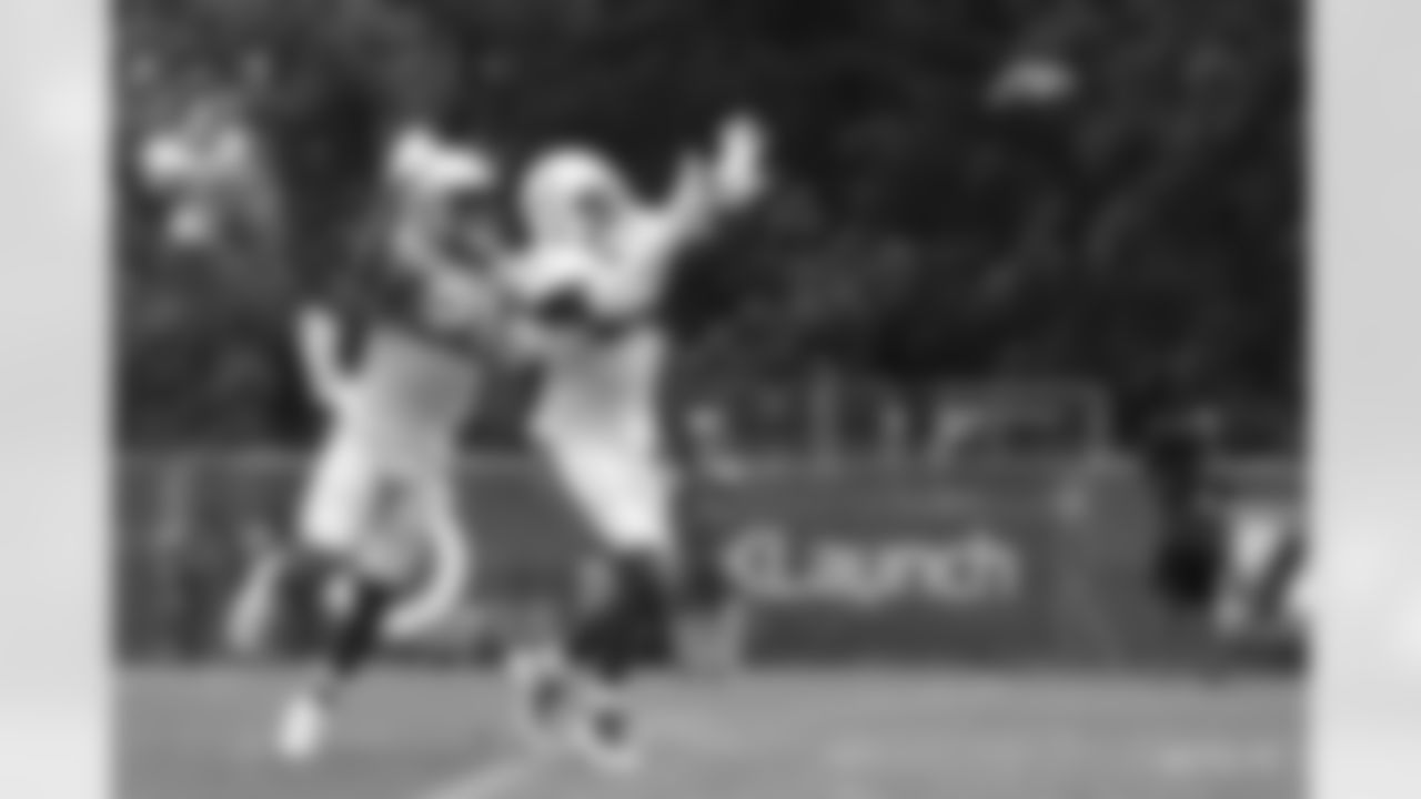 41 TE Farrod Green
