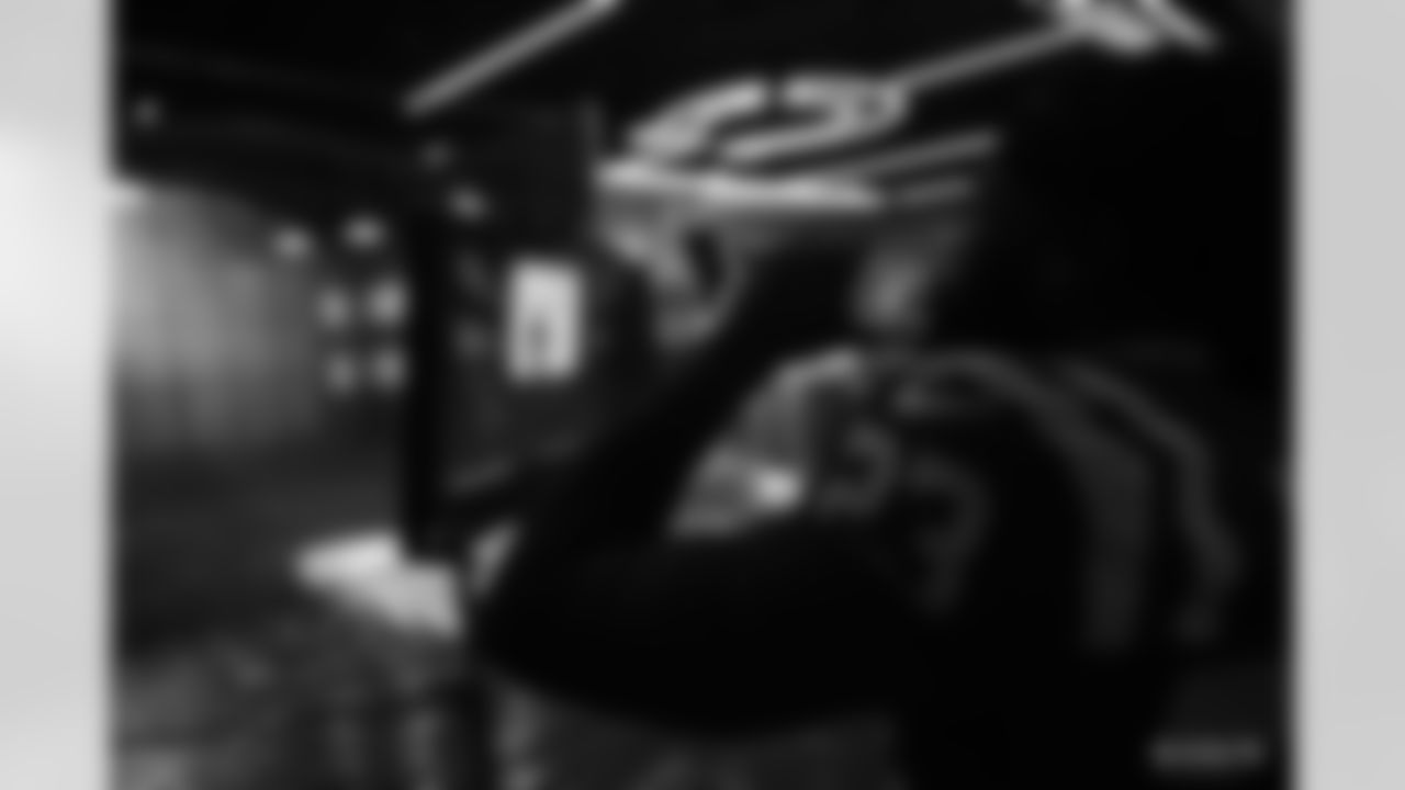 23 CB Kenny Moore II
