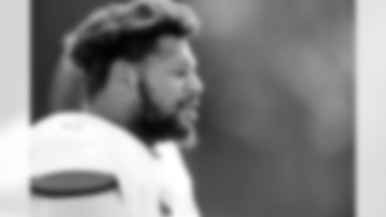 90 DT Grover Stewart