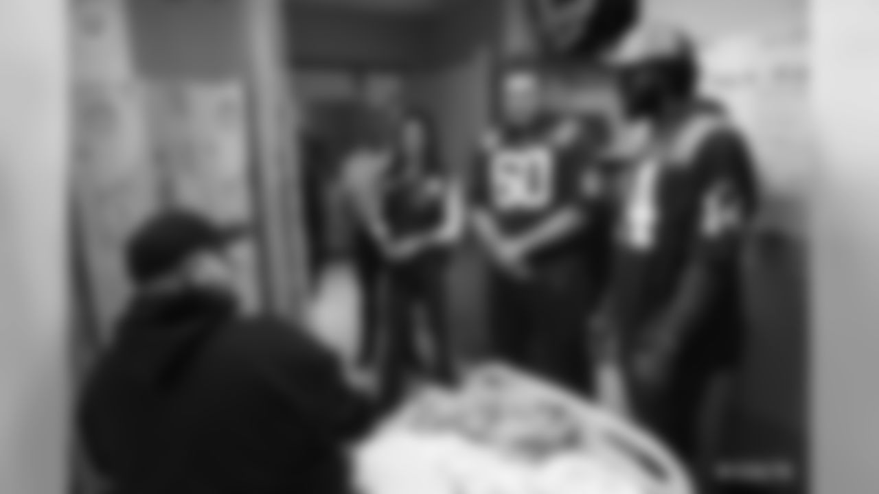 2019_1104_VAHospitalVisit_0109