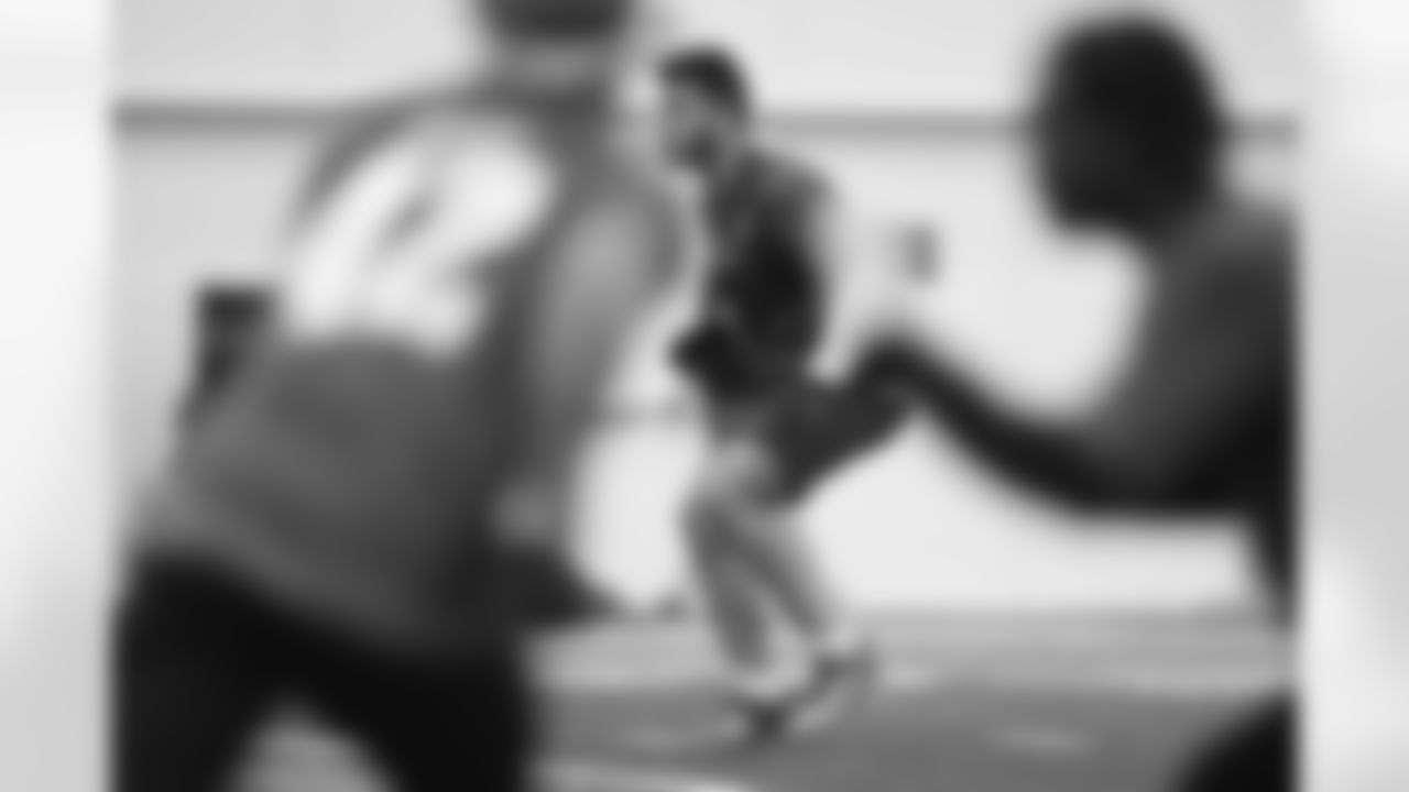 57 LB JoJo Domann
Players train during Phase II of offseason workouts.