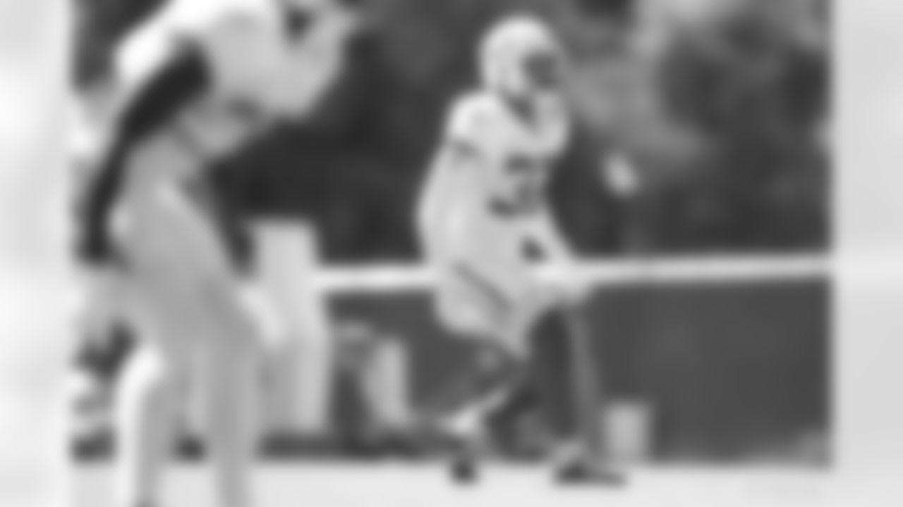 32 S Julian Blackmon