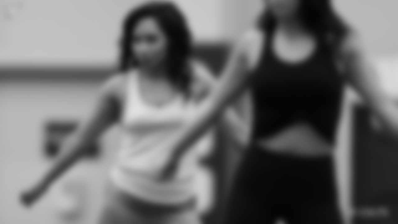 A behind the scenes look at the Colts Cheerleaders prep class on 3/12.