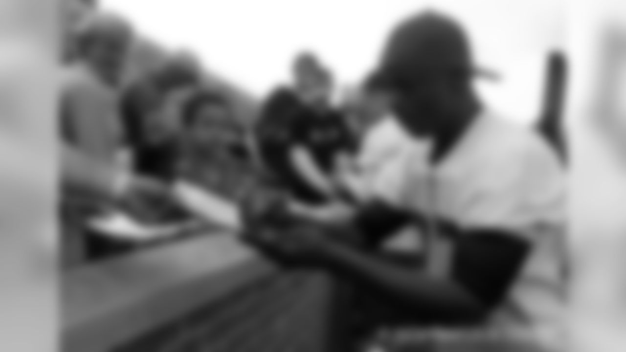2004_minicamp043100063