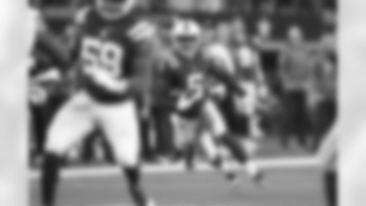 5 CB Stephon Gilmore