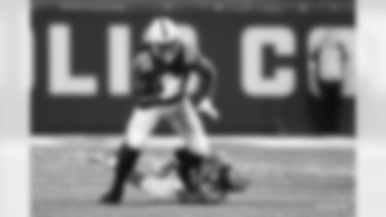 81 TE Mo Alie-Cox
