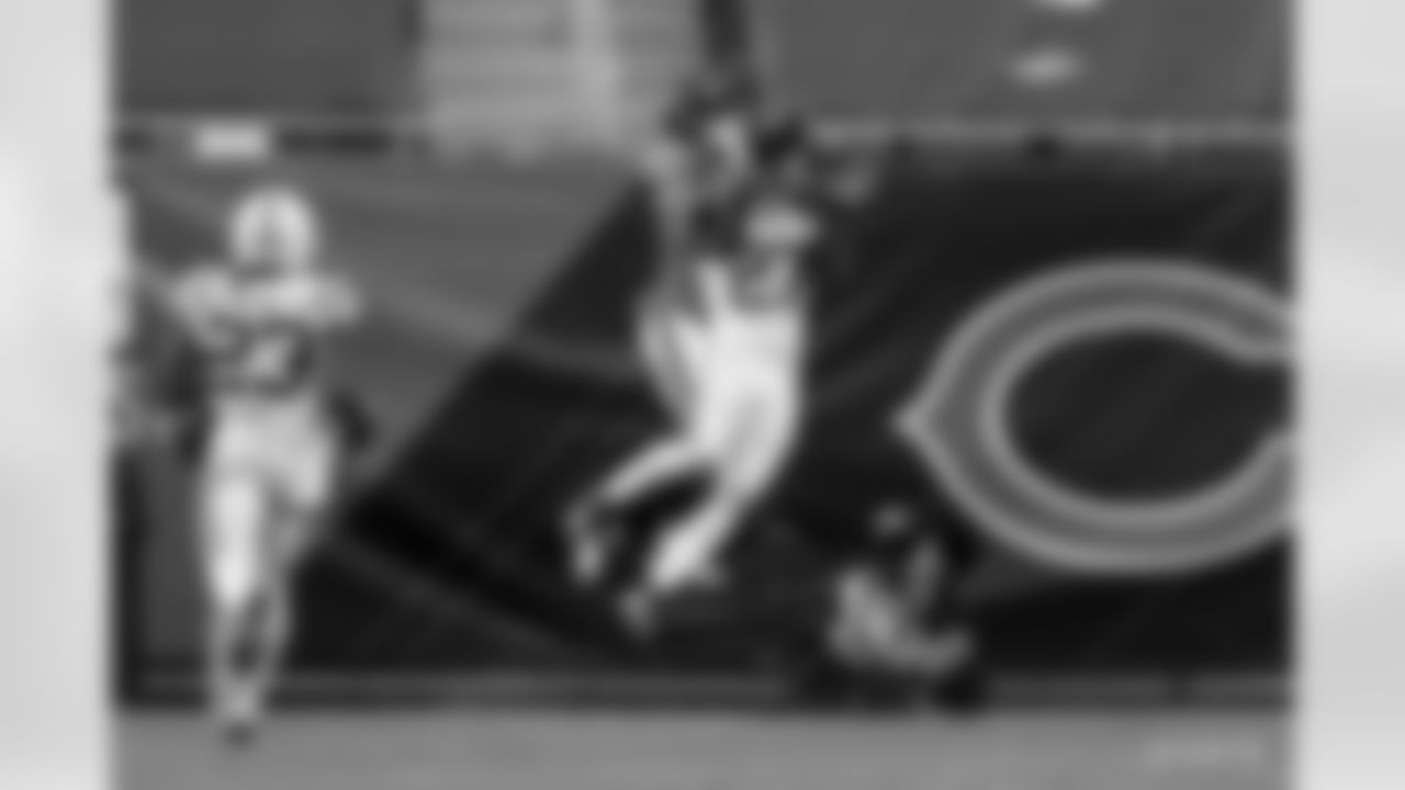27 CB Xavier Rhodes