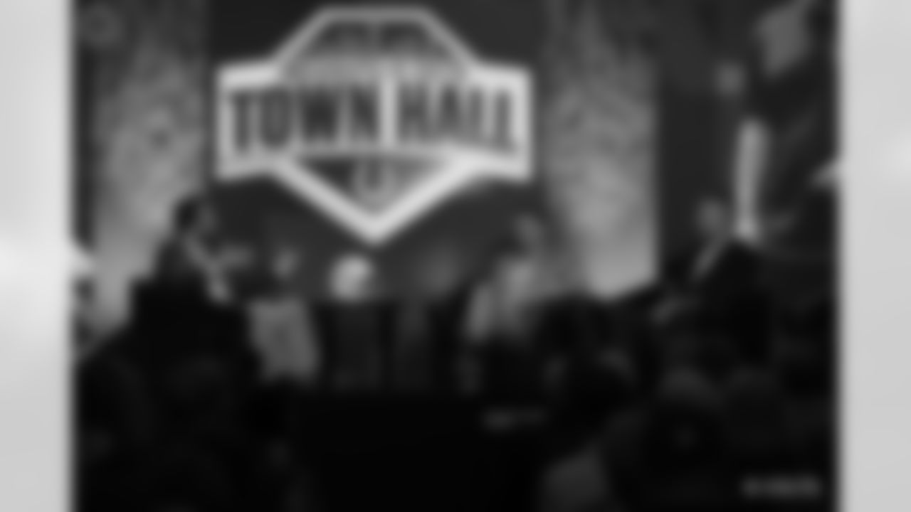 The Indianapolis Colts on Thursday hosted their annual Town Hall event at the Indiana Farm Bureau Football Center!