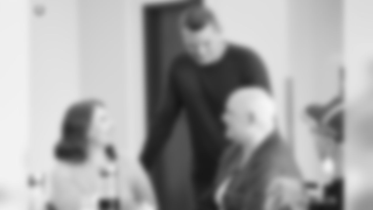 2019_1015_PamperHerPink_0940