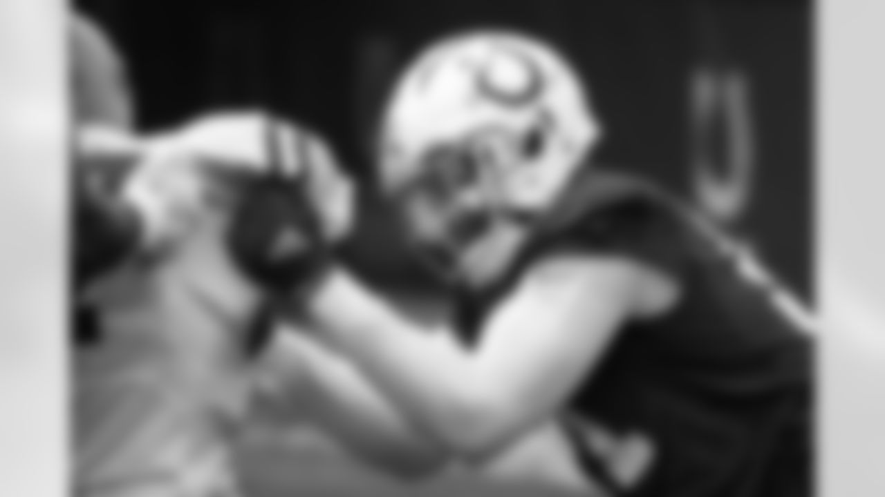 91 DE Titus Leo,
Players train during OTAs of offseason workouts.