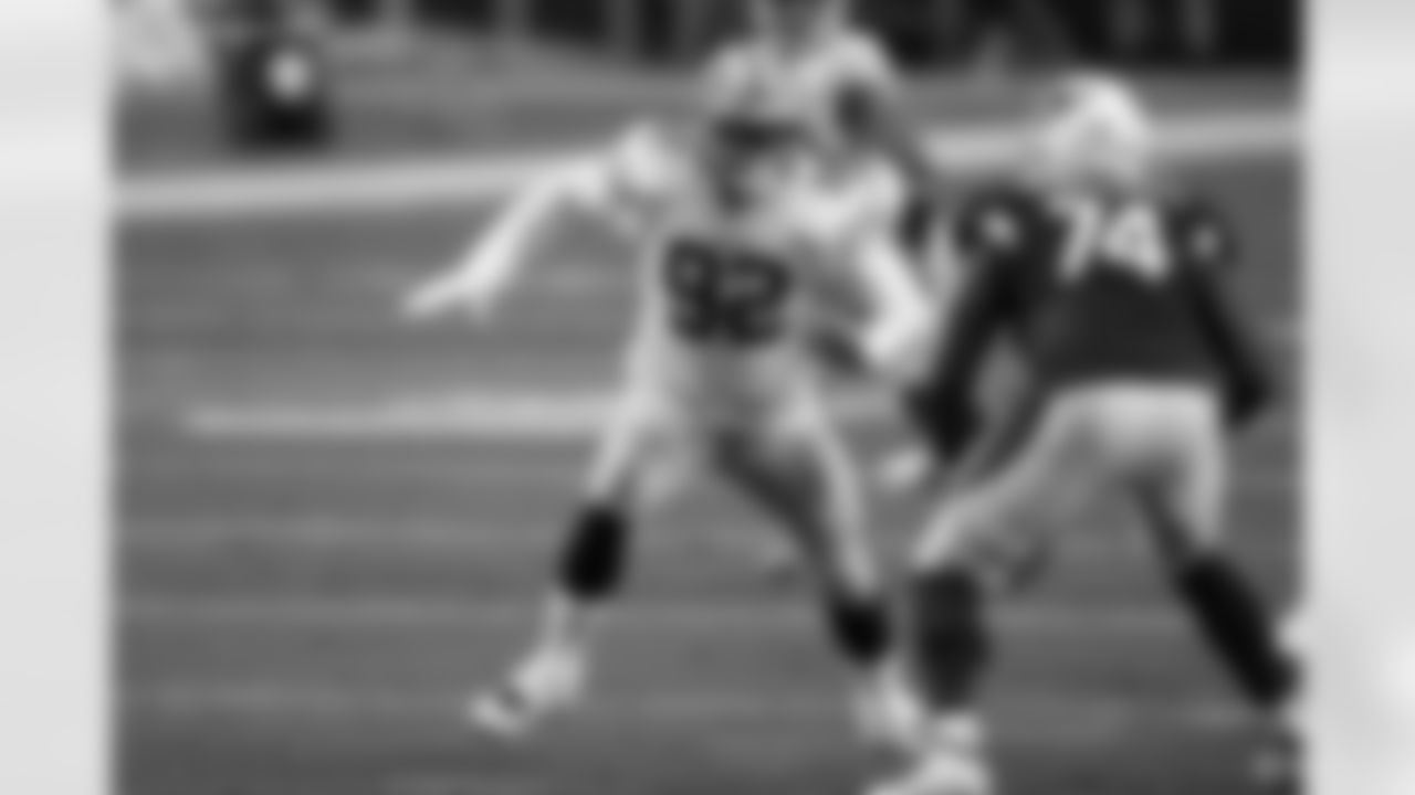 DE Kerry Hyder