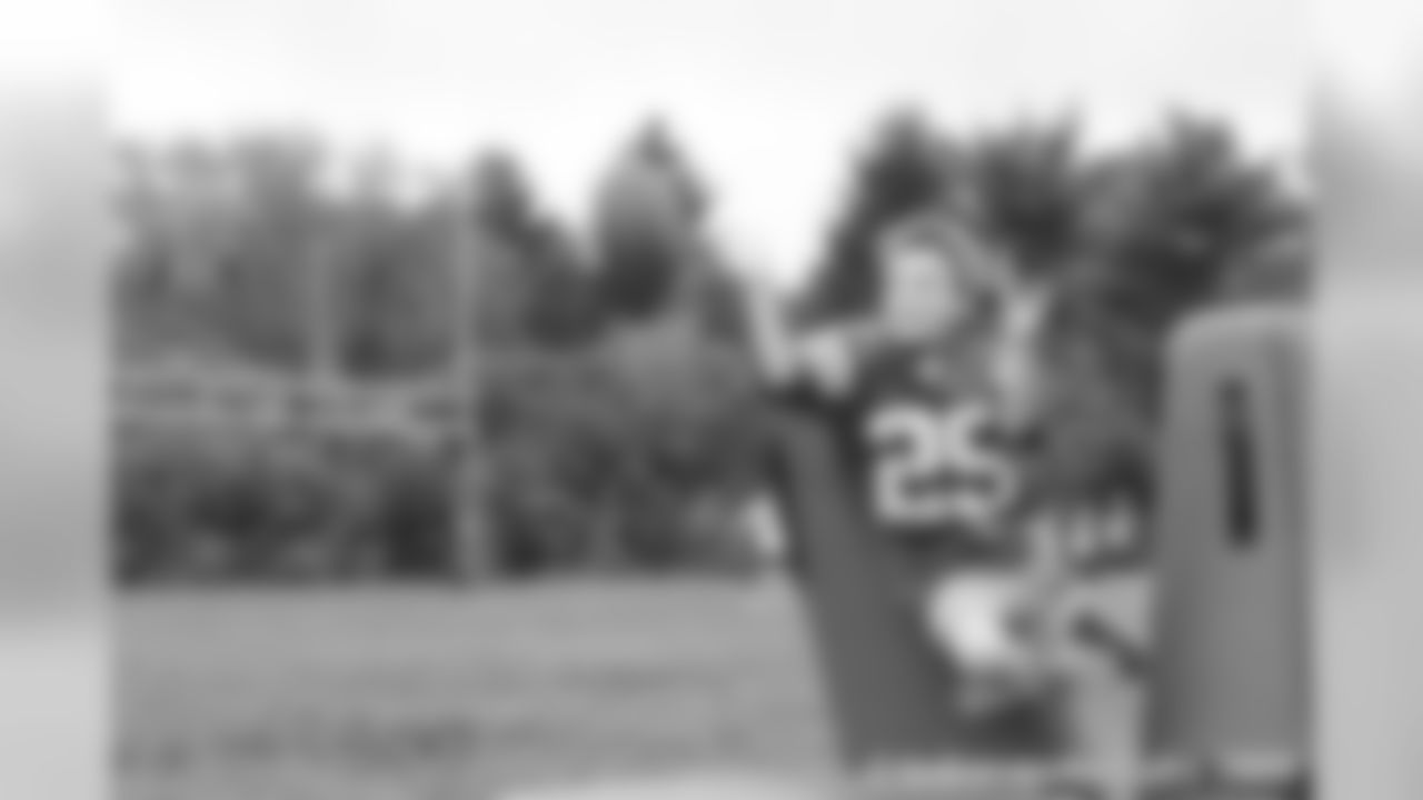 LANDING_youthfootball-1