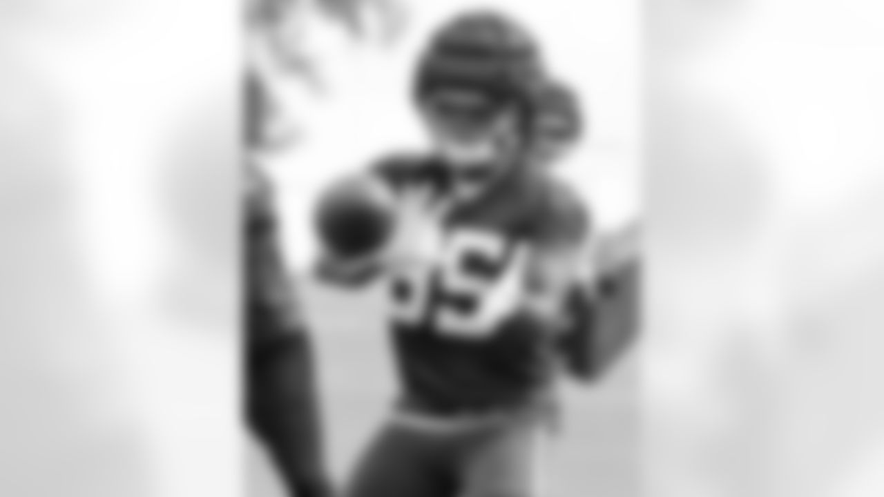 85 TE Andrew Ogletree