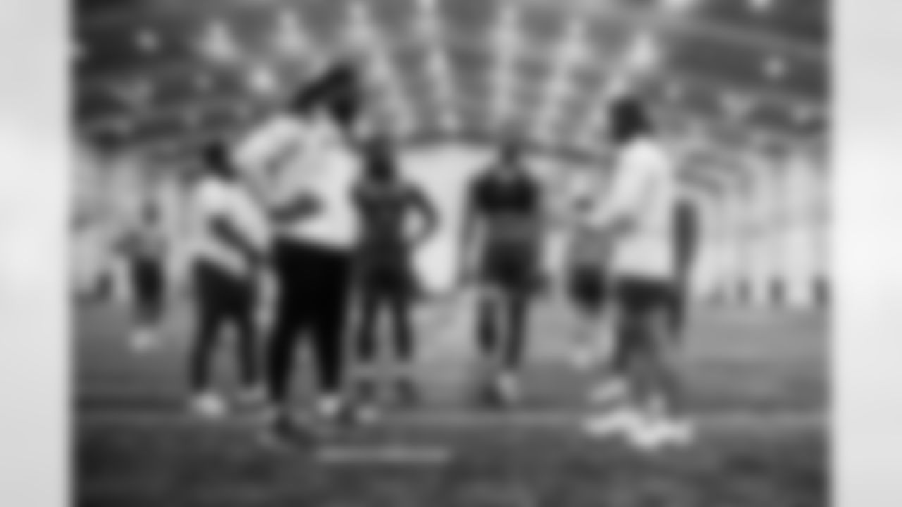 Players workout during Phase I of offseason workouts.
81 TE Mo Alie-Cox, #16 WR Ashton Dulin, #17 WR Mike Strachan, #10 QB Gardner Minshew,