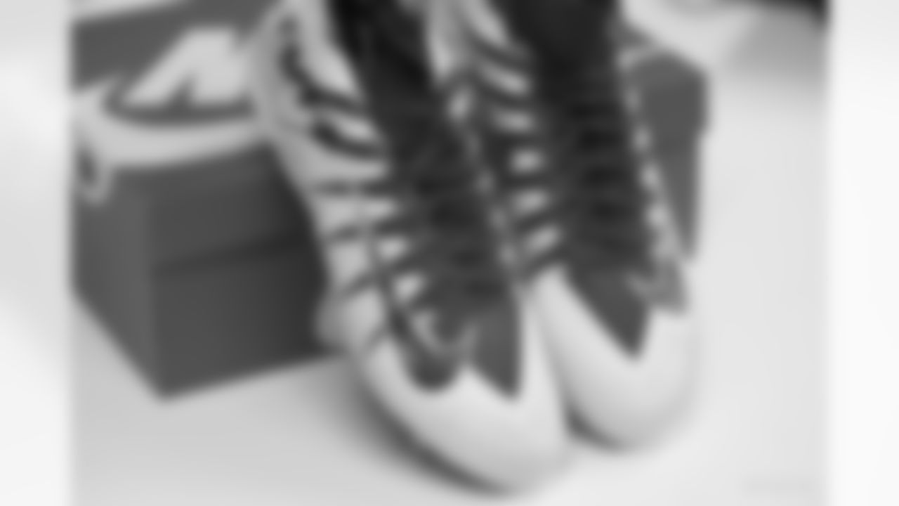 2021_1116_Paye_Cleats_0066
