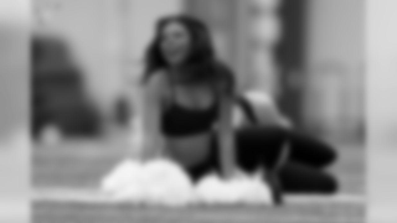 A behind the scenes look at the 2019 cheer finalists during last nights dance practice.