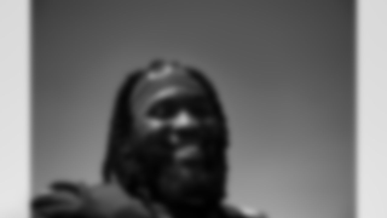 97 DT McTelvin Agim,
Players practice during voluntary Veteran Mini Camp offseason workouts.