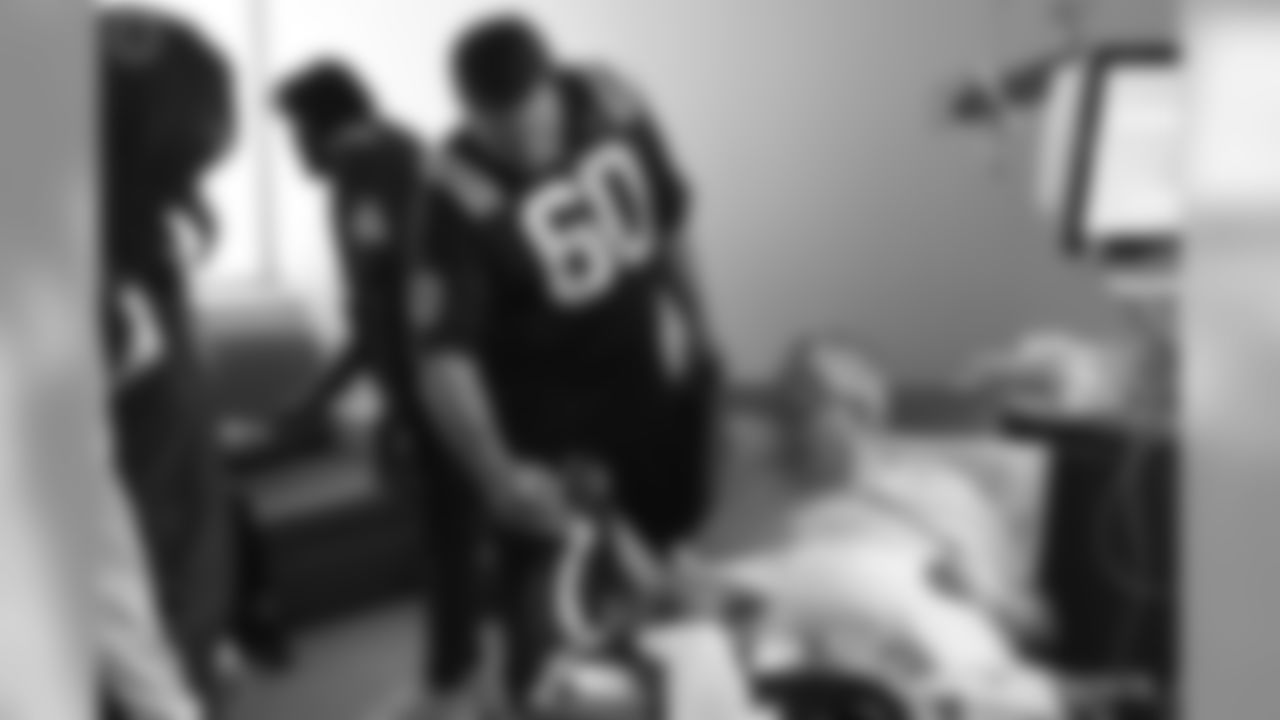 2019_1104_VAHospitalVisit_0033