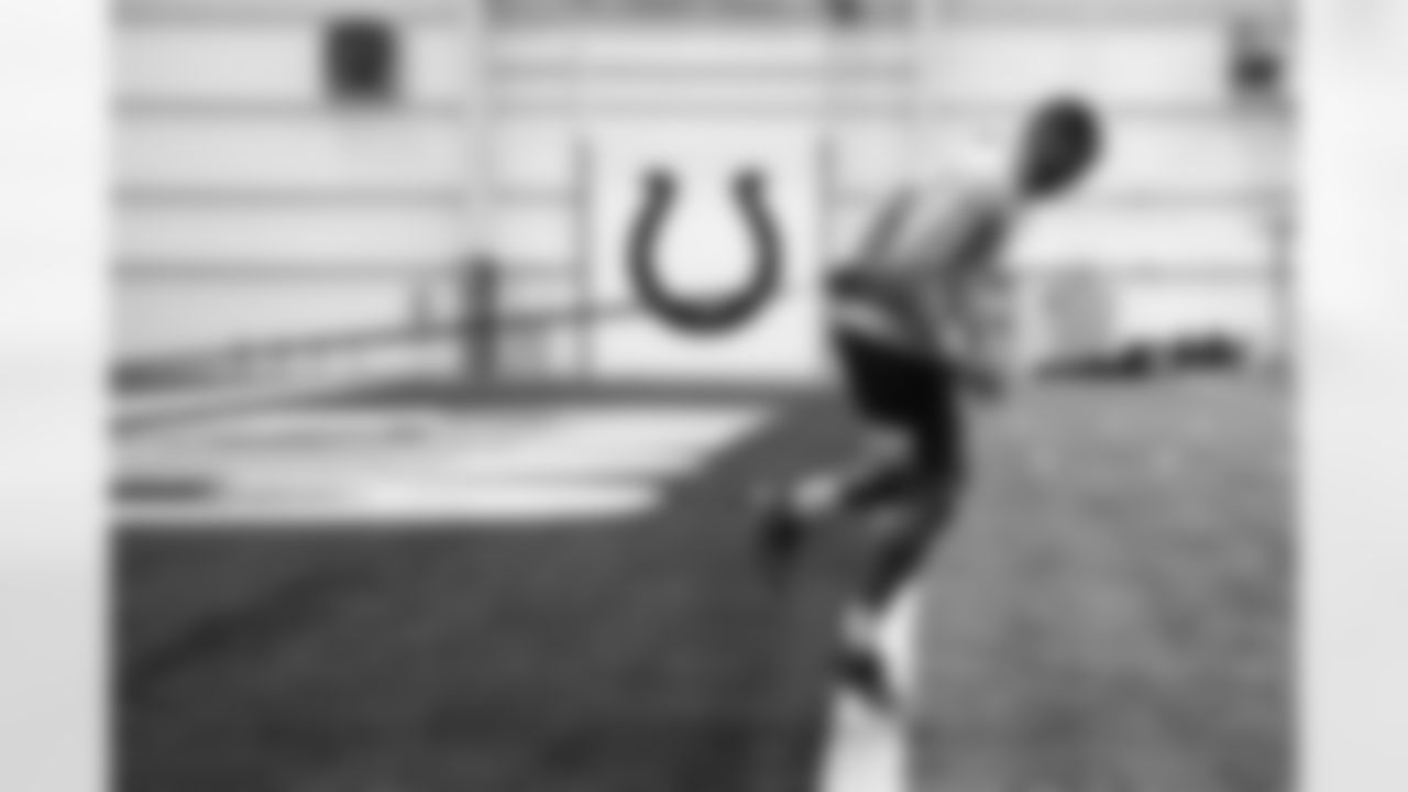 Players train during Phase I of offseason workouts.
40 TE Pharaoh Brown,