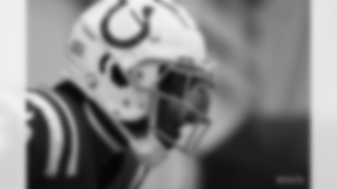 23 CB Kenny Moore II