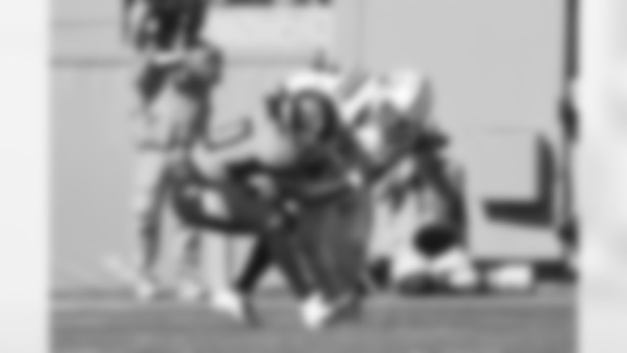 5 CB Stephon Gilmore
