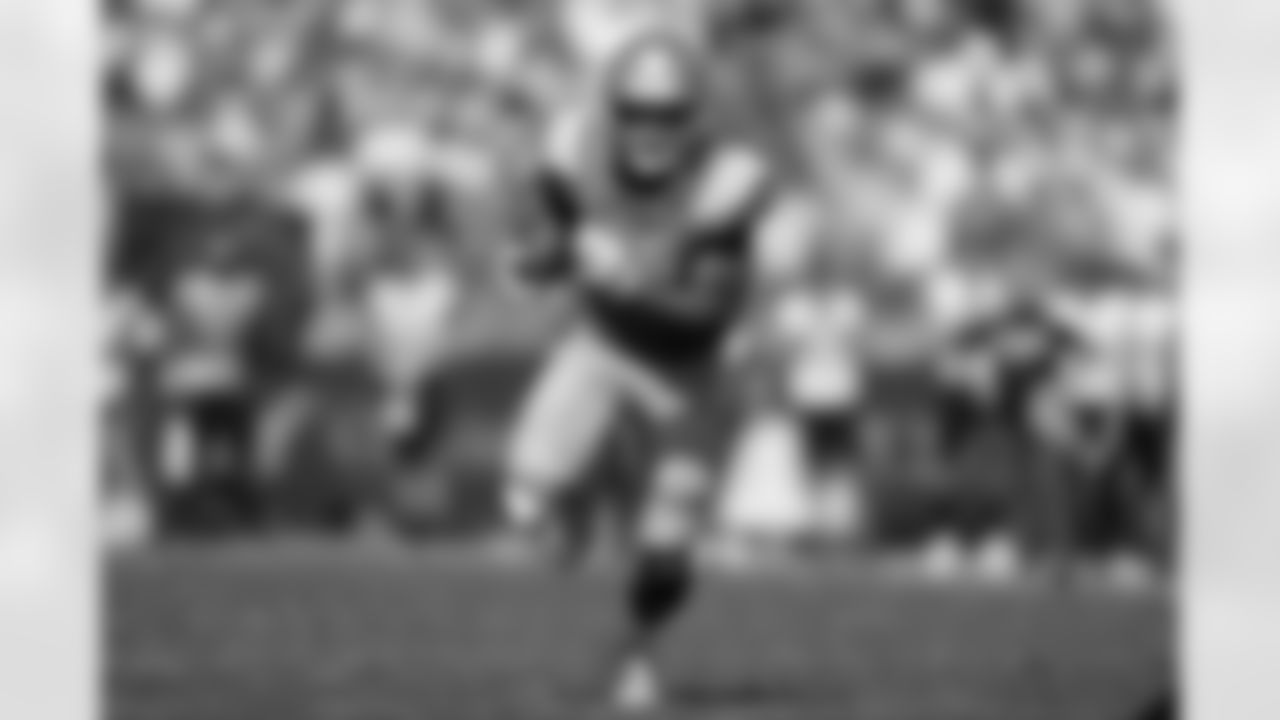UCLA running back Zach Charbonnet (24) runs the ball during an NCAA college football game against Utah in Pasadena, Calif., Saturday, Oct. 8, 2022. (AP Photo/Ashley Landis)