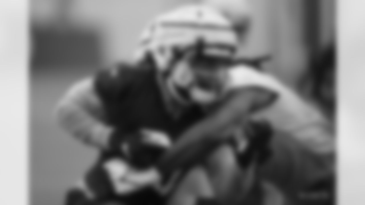 91 DE Yannick Ngakoue