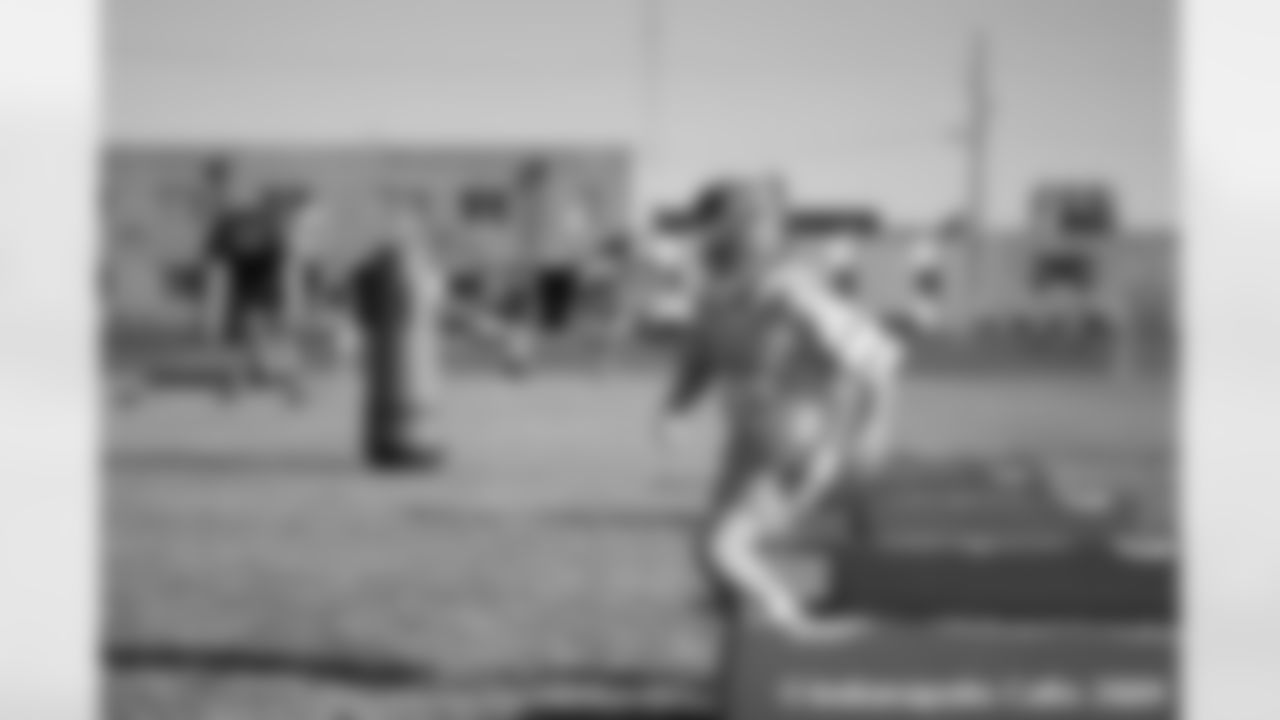 LANDING_youthfootball-8