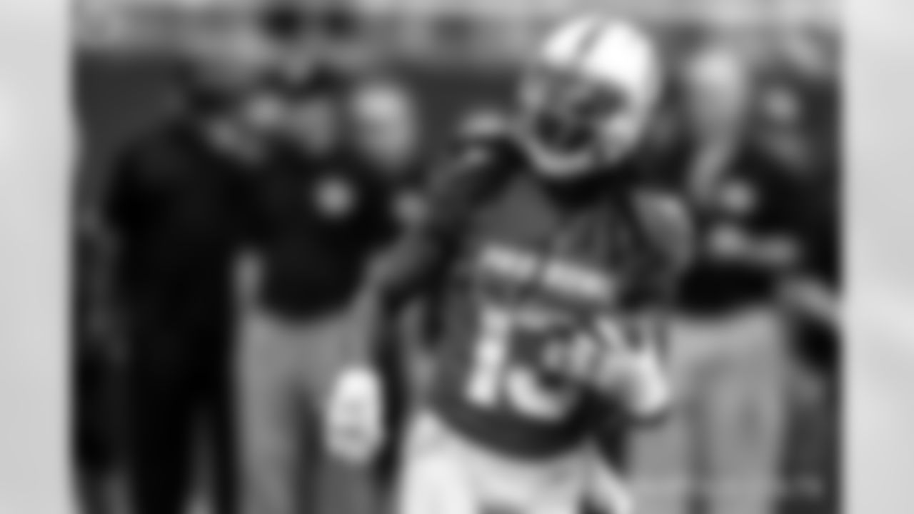 SUBJECTS] seen at [EVENT NAME] at [VENUE] on Thursday, Jan. 11, 2018 in Terre Haute, Ind. (Matt Bowen/AP Images for Macy's)