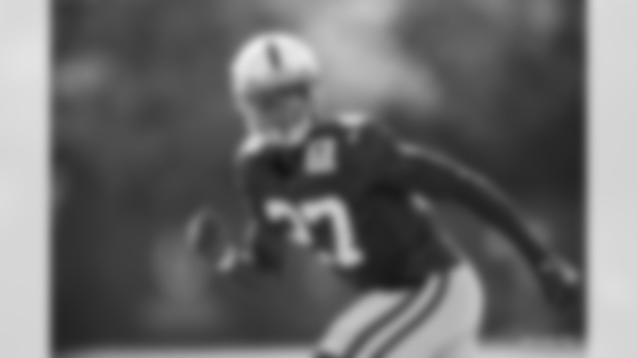 27 CB Xavier Rhodes