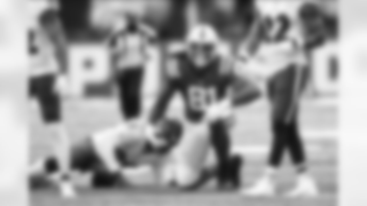 81 TE Mo Alie-Cox