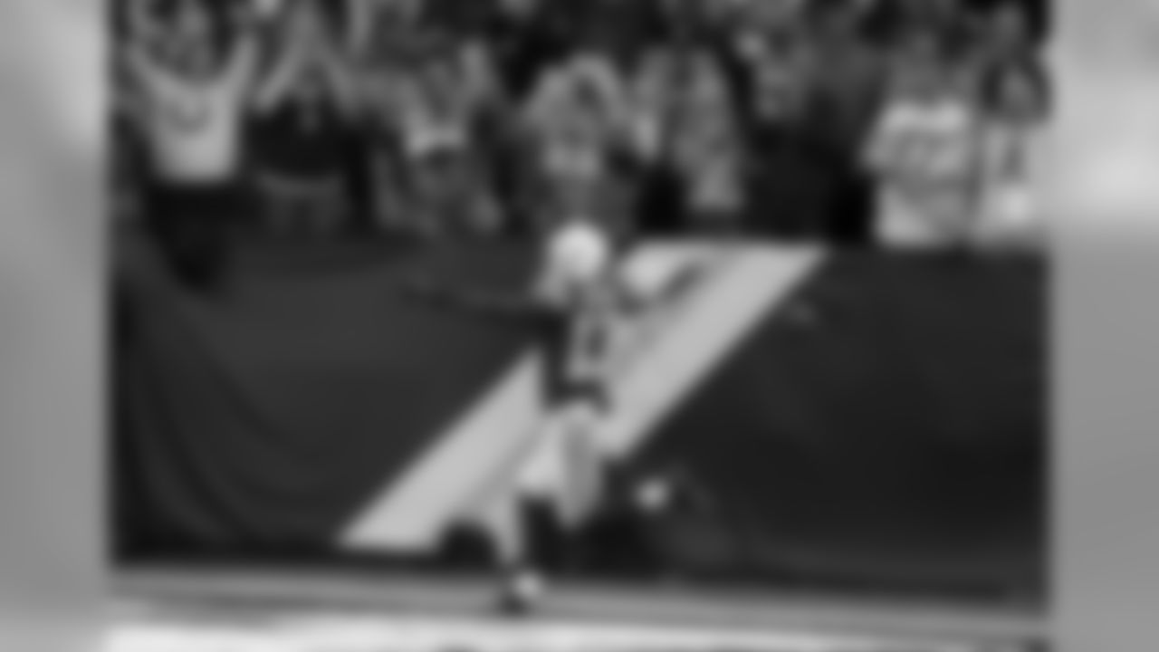 Indianapolis Colts wide receiver T.Y. Hilton celebrates a 75-yard punt return for a touchdown against the Buffalo Bills during the first half of an NFL football game in Indianapolis, Sunday, Nov. 25, 2012. (AP Photo/Darron Cummings)
