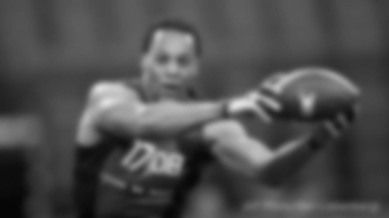 Central Florida safety Clayton Geathers catches a pass during the 2015 NFL Scouting Combine at Lucas Oil Stadium on Monday, February 23, 2015 in Indianapolis, IN. (AP Photo/Ben Liebenberg)