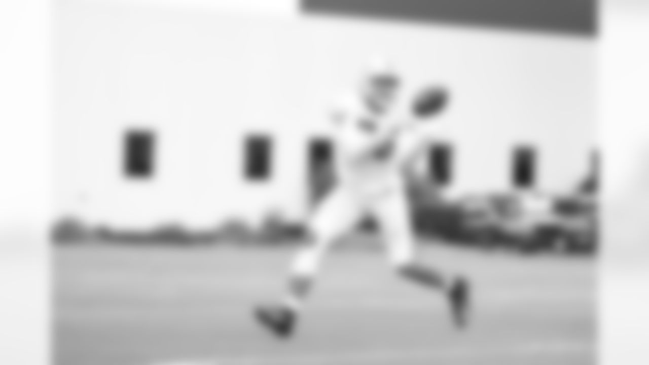 86 TE Noah Togiai