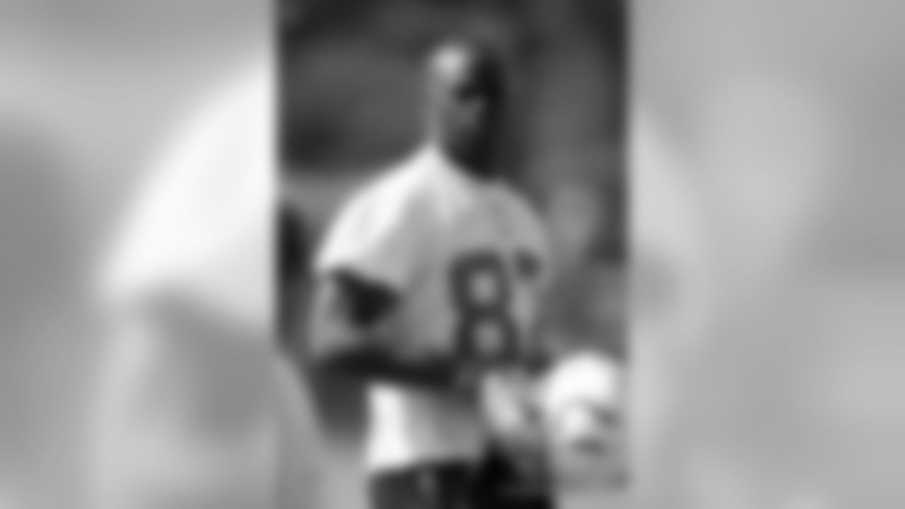 2002_Wayne_Reggie_027_Macht