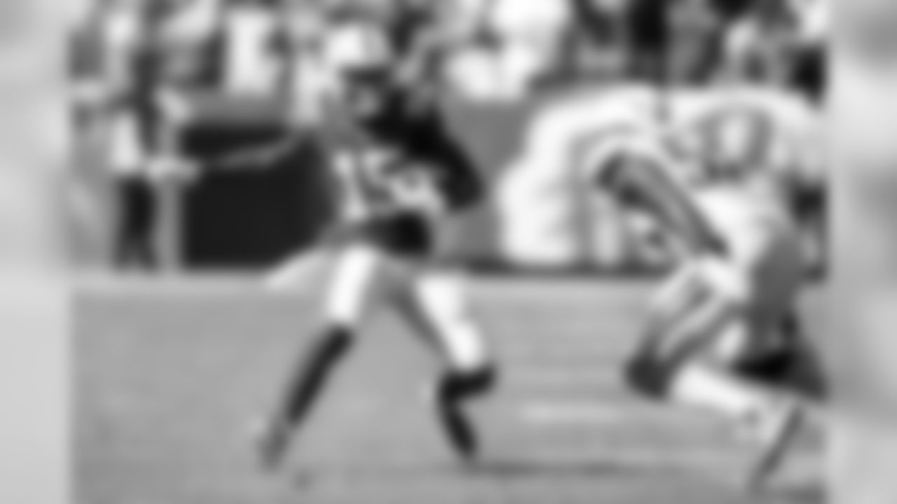 15 wide receiver Parris Campbell