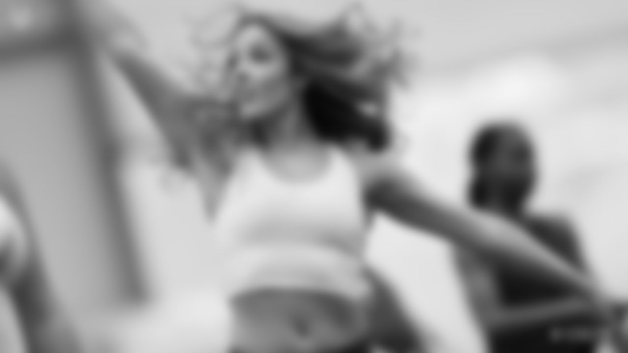 A behind the scenes look at the Colts Cheerleaders prep class on 3/12.