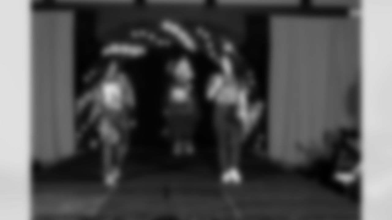 Colts Cheerleader, Cheerleader, Blue, Mascot,