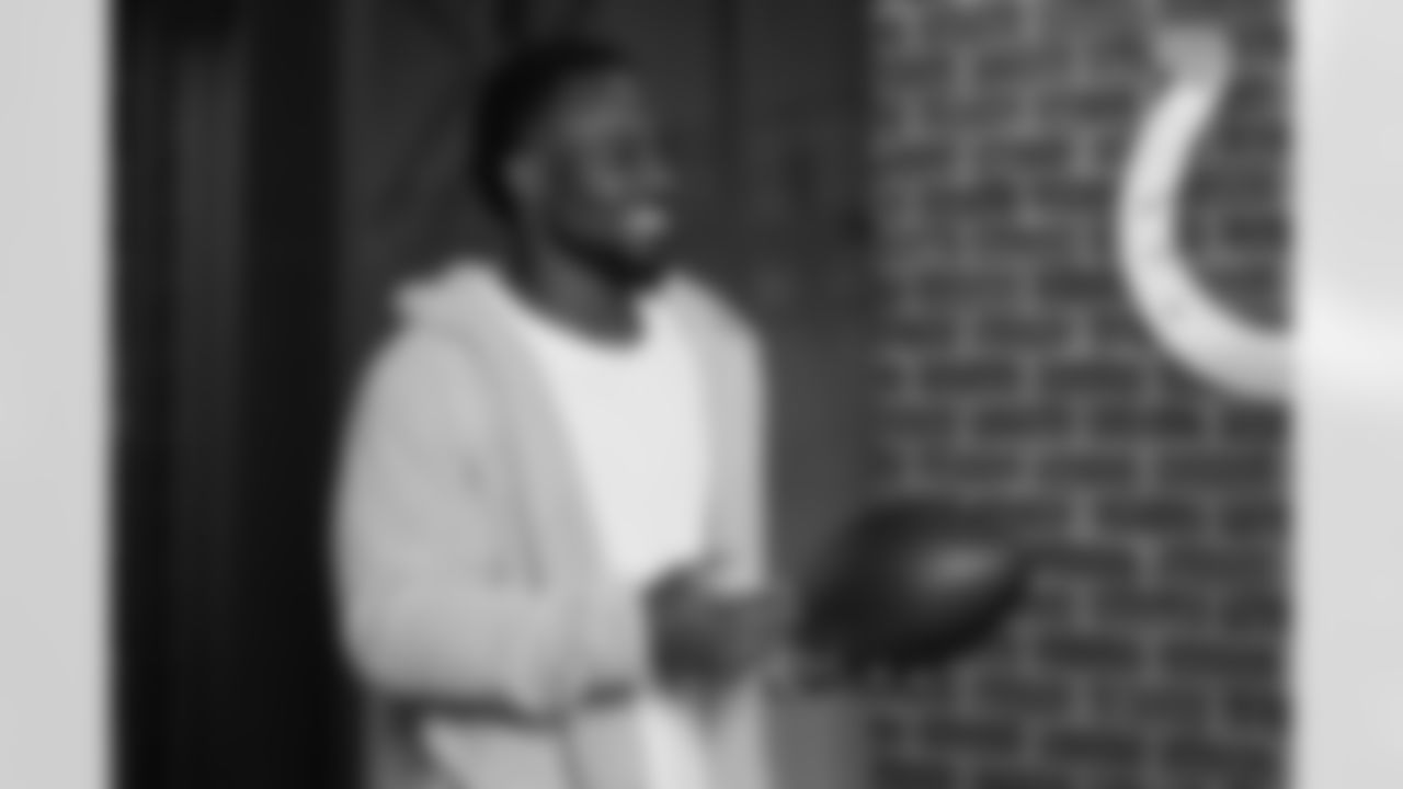 WR Isaiah McKenzie