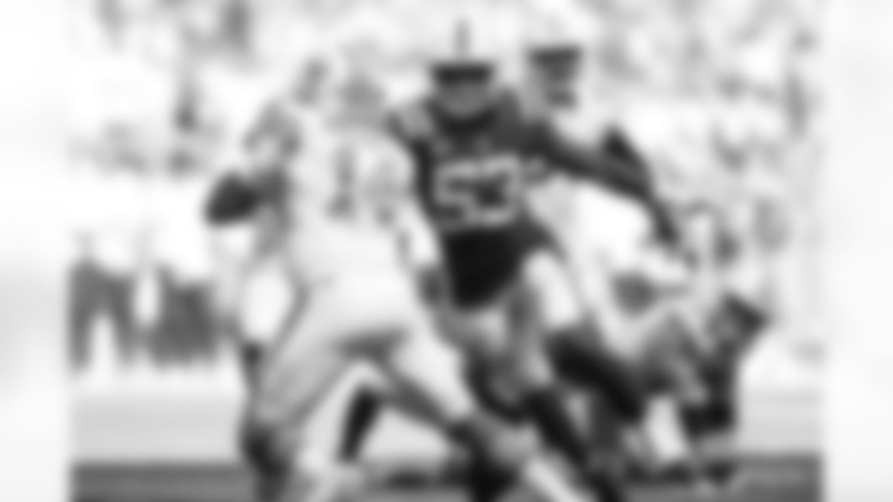 53 LB Darius Leonard