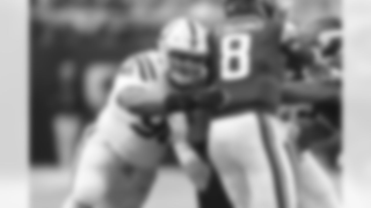 Indianapolis Colts defensive tackle Grover Stewart (90) in the first half  of an NFL football game Thursday, Oct. 6, 2022, in Denver. (AP Photo/David  Zalubowski Stock Photo - Alamy