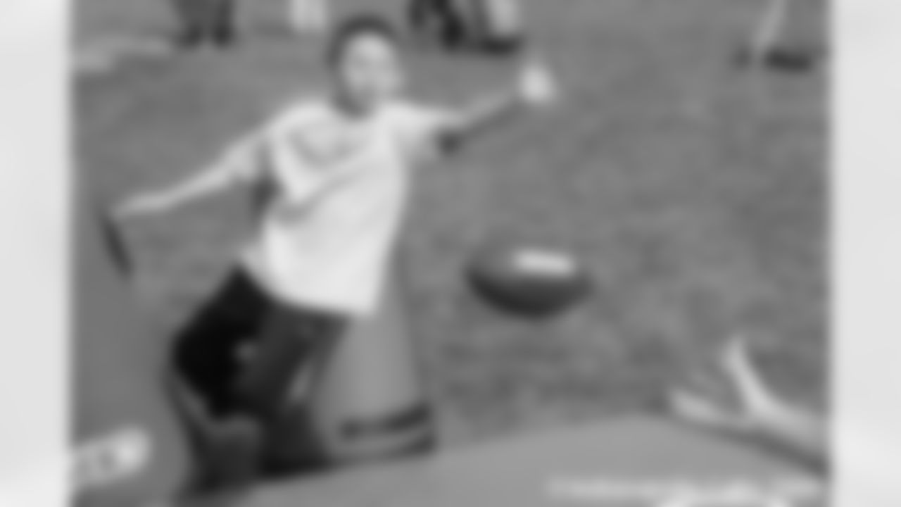 LANDING_youthfootball-1
