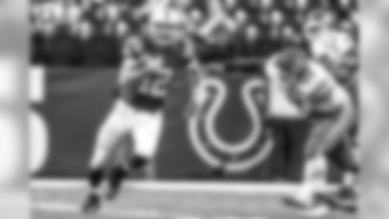 12 Luck, Andrew QB 6-4 240 28 6 Stanford