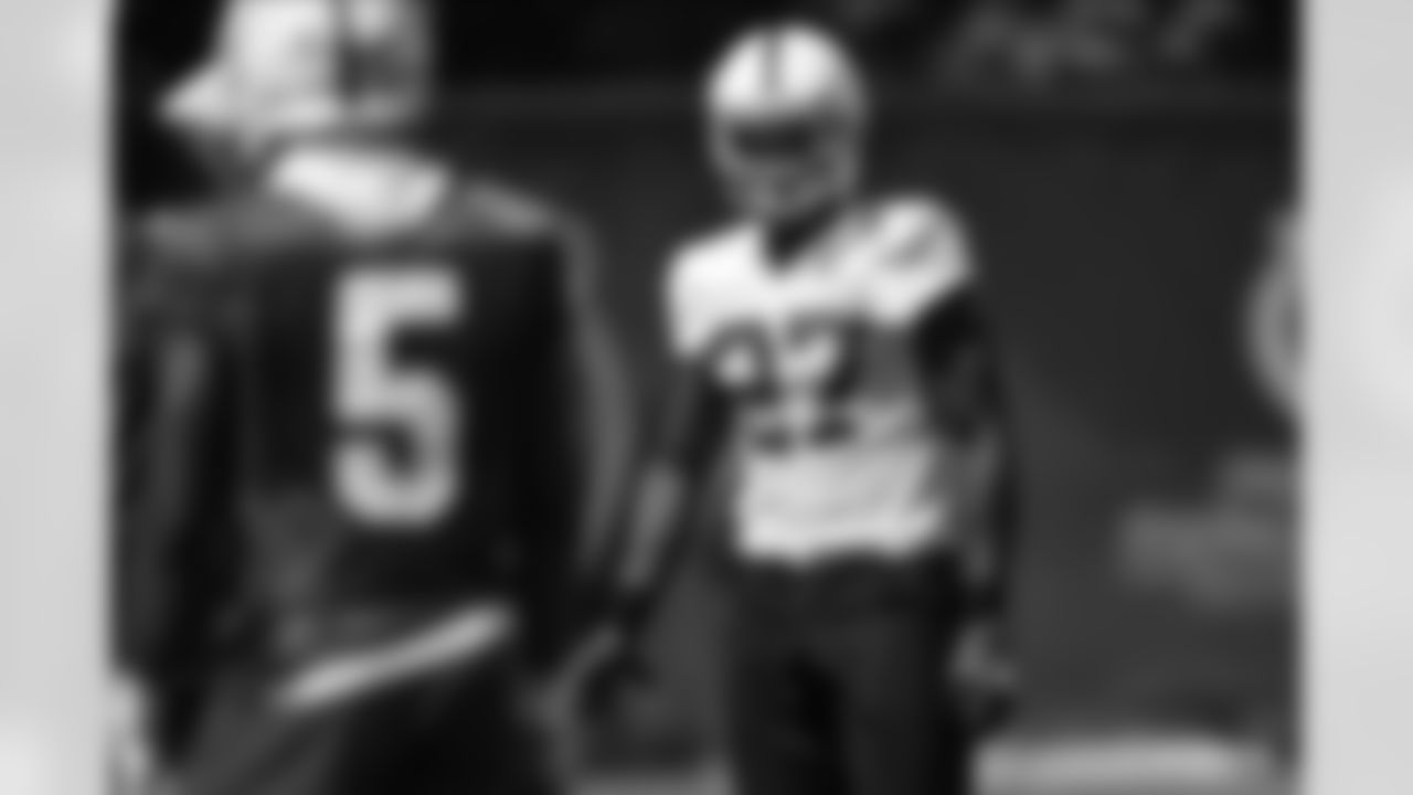 27 CB Xavier Rhodes